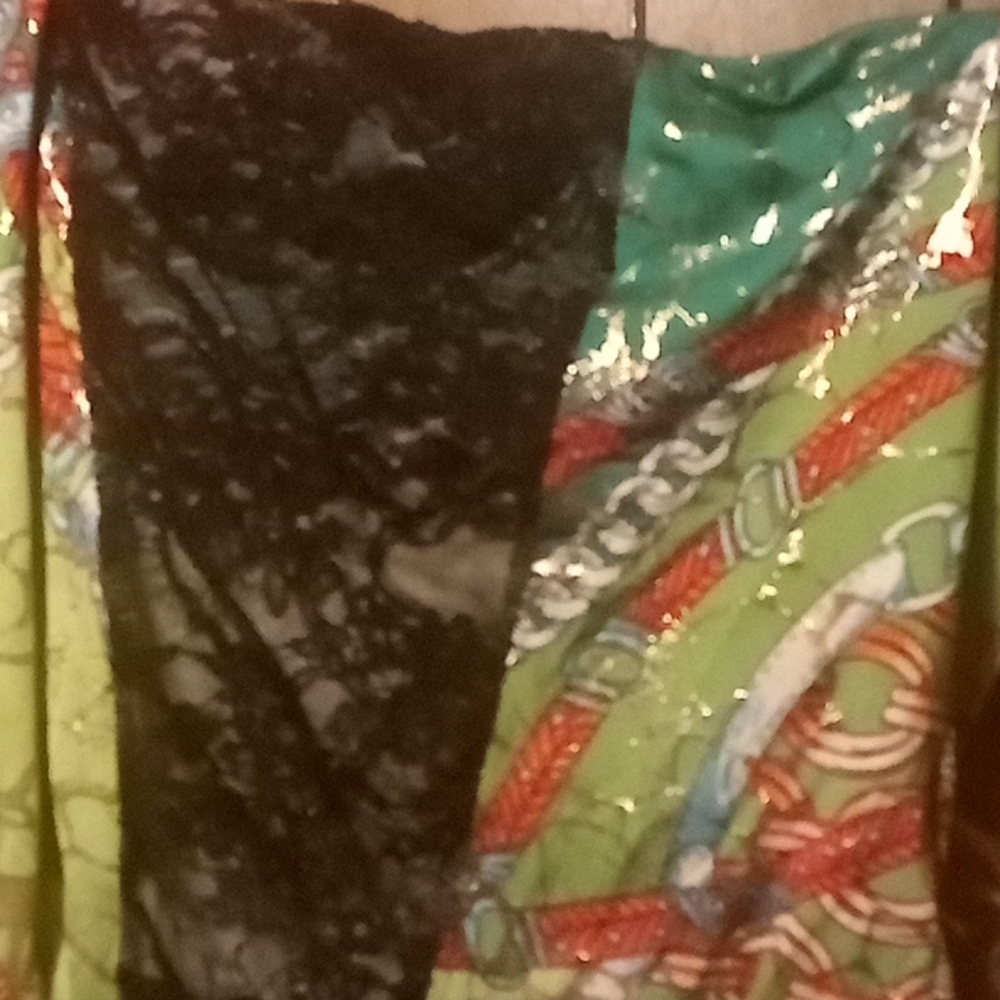 Green Designer Tank - Picture 4 of 4